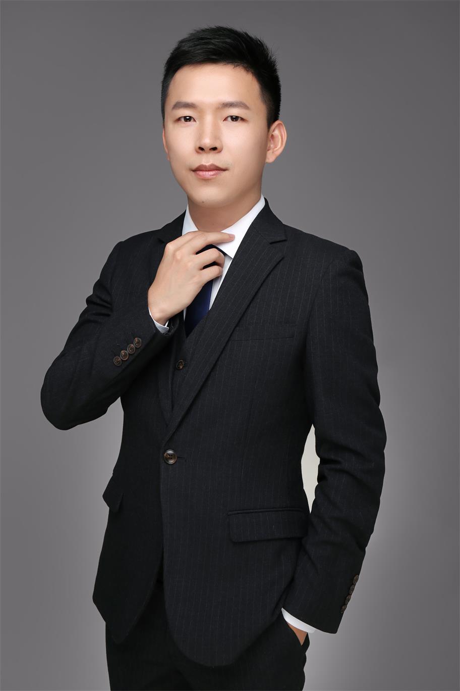 罗金华 创始人 & 执行董事